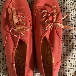 Coral Keds